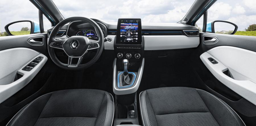 Торпедо Renault Clio E-TECH 2020 года  (WW) (фото 30 из 33)